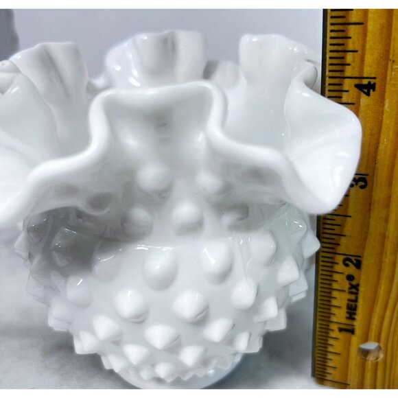 Vintage Fenton White Milk Glass Hobnail Ruffled Edge Vase 4.25" Cottagecore - Picture 7 of 8